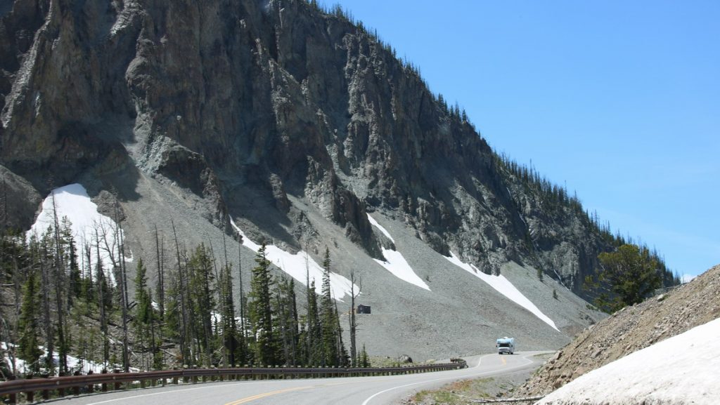 On the road towards Yellowstone