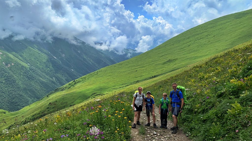 The pass above the Adishi river, direction Khalde