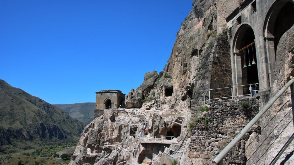 Vardzia caves